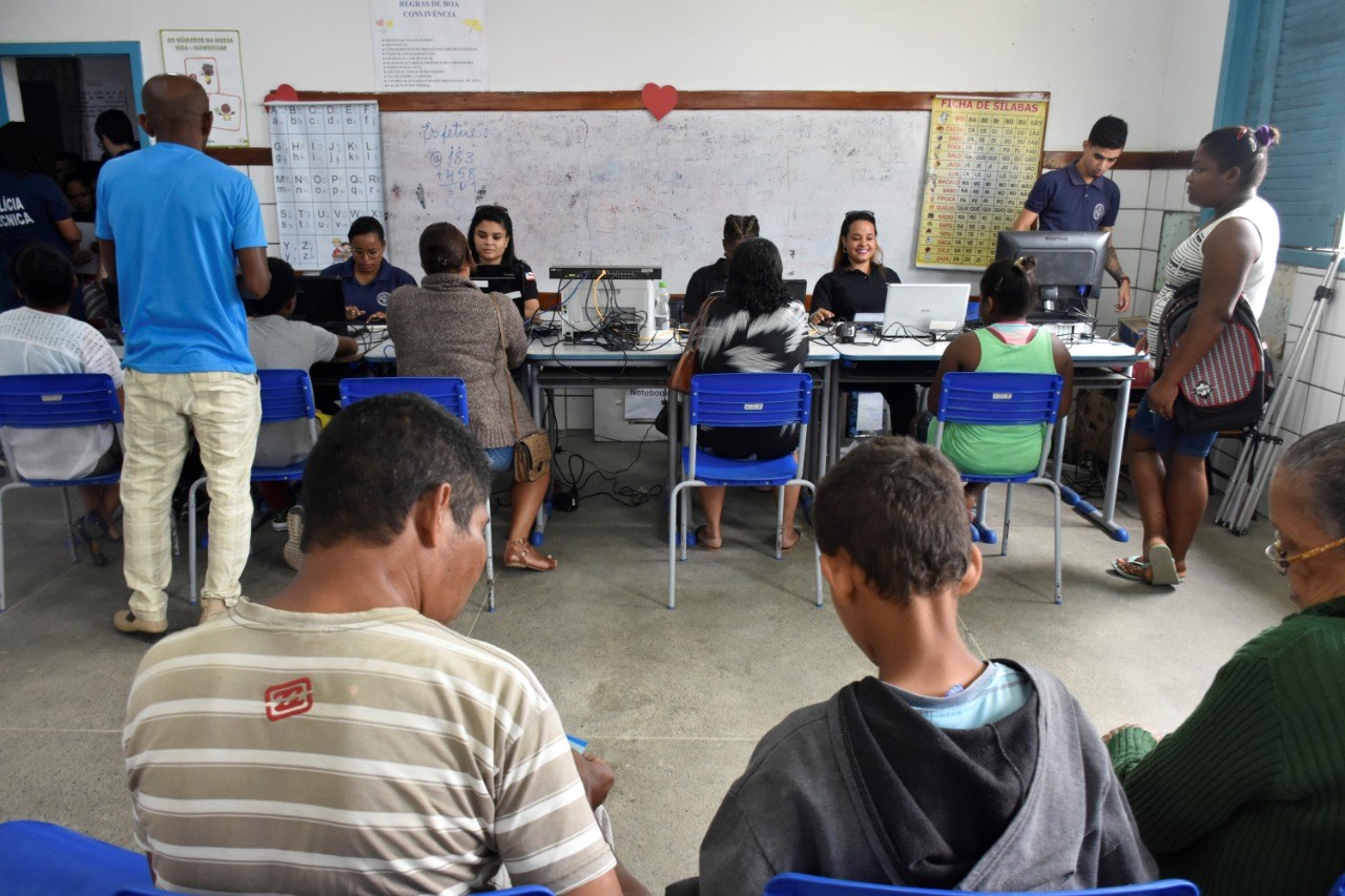 Camacã: Centenas de Pessoas são beneficiadas com a Caravana da Justiça Social